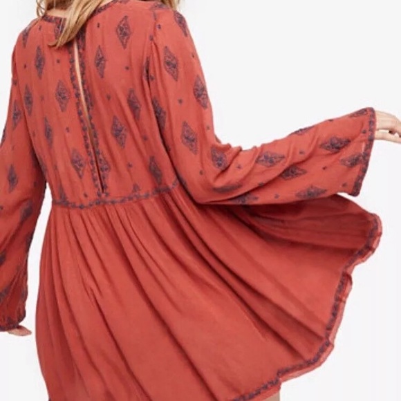 FREE PEOPLE DIAMOND EMBROIDERED BELL SLEEVE TUNIC - Picture 5 of 7